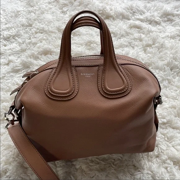 Givenchy Bag  🎄 - Picture 4 of 17